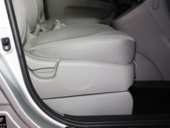 2011款 1.6L 手动 舒适版 5座