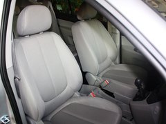 2011款 1.6L 手动 舒适版 5座