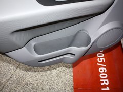 2011款 1.6L 手动 舒适版 5座