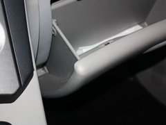 2011款 1.6L 手动 舒适版 5座