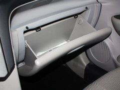 2011款 1.6L 手动 舒适版 5座