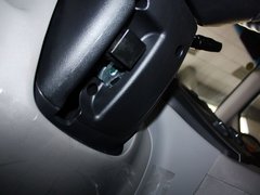 2011款 1.6L 手动 舒适版 5座