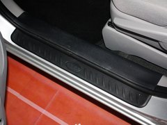 2011款 1.6L 手动 舒适版 5座