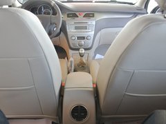 2011款 1.5 手动 豪华型