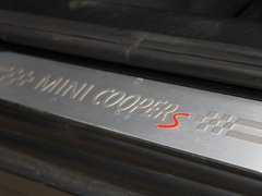 2011款 1.6T 自动 COOPER S ALL4版 5座