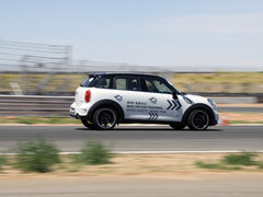 MINI  MINI COUNTRYMAN