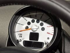 2011款 1.6T 自动 COOPER S ALL4版 5座