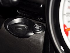 2011款 1.6T 自动 COOPER S ALL4版 5座