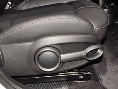 2011款 1.6T 自动 COOPER S ALL4版 5座