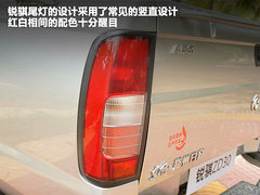 2010款 3.0L 手动 国Ⅲ 两驱豪华型 5座