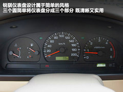 2010款 3.0L 手动 国Ⅲ 两驱豪华型 5座