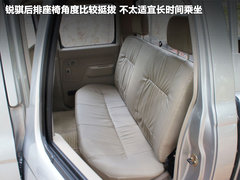 2010款 3.0L 手动 国Ⅲ 两驱豪华型 5座