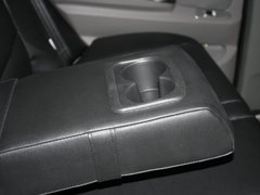 2011款 2.4 手动 四驱超豪华型 5座