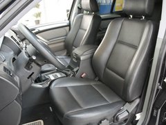 2011款 2.4 手动 四驱超豪华型 5座