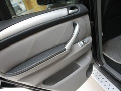 2011款 2.4 手动 四驱超豪华型 5座