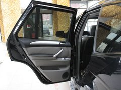 2011款 2.4 手动 四驱超豪华型 5座