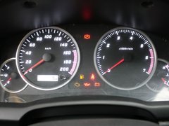 2011款 2.4 手动 四驱超豪华型 5座