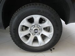 2011款 2.4 手动 四驱超豪华型 5座