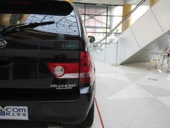 2011款 2.4 手动 四驱超豪华型 5座