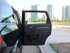 2011款 2.7L 自动 豪华导航版 7座