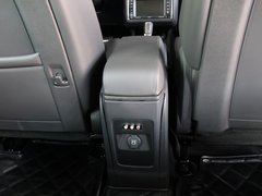 2011款 2.7L 自动 豪华导航版 7座