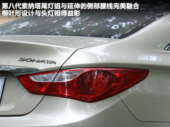 北京现代  第八代索纳塔 2.4 DLX AT