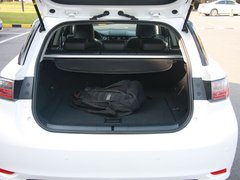 2012款 200h 1.8L CVT 精英版