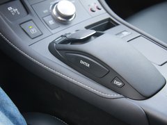 2012款 200h 1.8L CVT 精英版