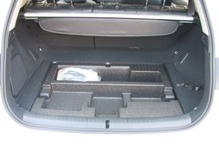 2012款 200h 1.8L CVT 精英版