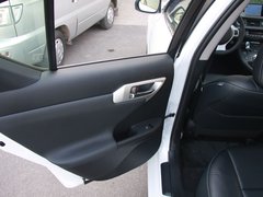 2012款 200h 1.8L CVT 精英版