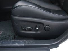 2012款 200h 1.8L CVT 精英版
