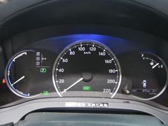 2012款 200h 1.8L CVT 精英版