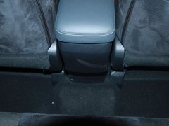 2012款 200h 1.8L CVT 精英版