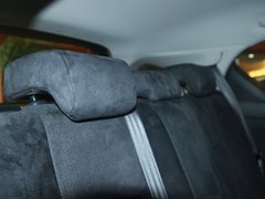2012款 200h 1.8L CVT 精英版