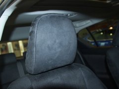 2012款 200h 1.8L CVT 精英版