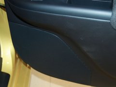 2012款 200h 1.8L CVT 精英版