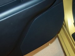 2012款 200h 1.8L CVT 精英版