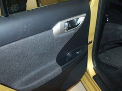 2012款 200h 1.8L CVT 精英版
