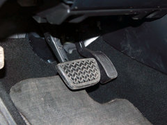 2012款 200h 1.8L CVT 精英版