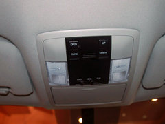 2012款 200h 1.8L CVT 精英版