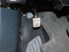 2012款 200h 1.8L CVT 精英版