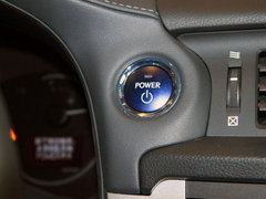 2012款 200h 1.8L CVT 精英版