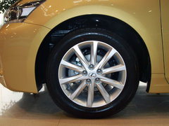 2012款 200h 1.8L CVT 精英版