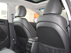 2011款 2.0L 自动 TOP