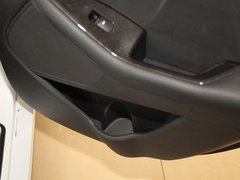 2011款 2.0L 自动 TOP