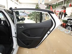 2011款 2.0L 自动 TOP