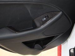 2011款 2.0L 自动 TOP
