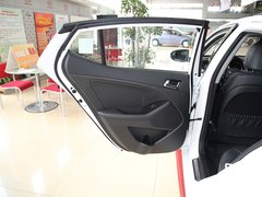 2011款 2.0L 自动 TOP
