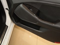 2011款 2.0L 自动 TOP