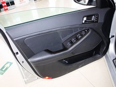 2011款 2.0L 自动 Premium
